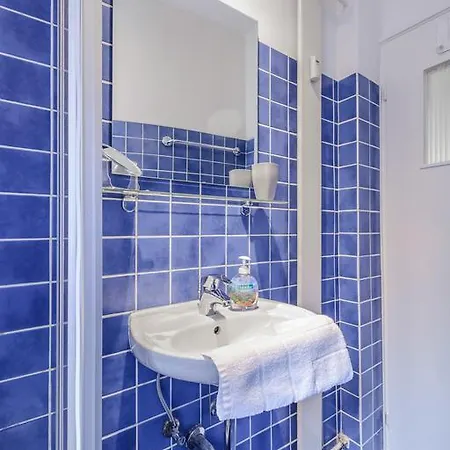 Deluxe Am Schlossberg Apartment *